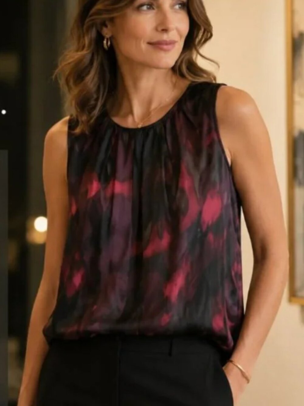 Size M Theory Magenta and Black watercolor Sleeveless Top